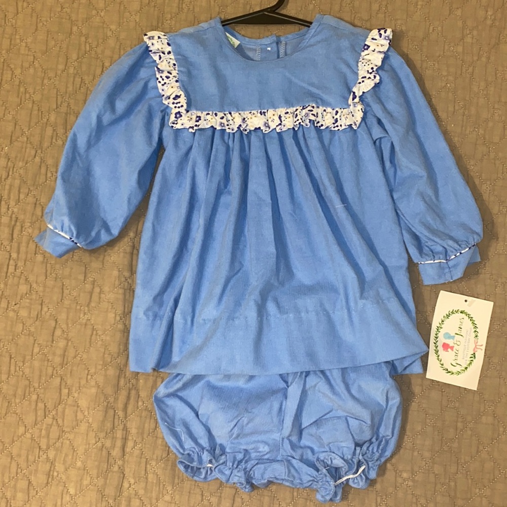 NWT Grace and James 18m corduroy bloomer set with floral trim
